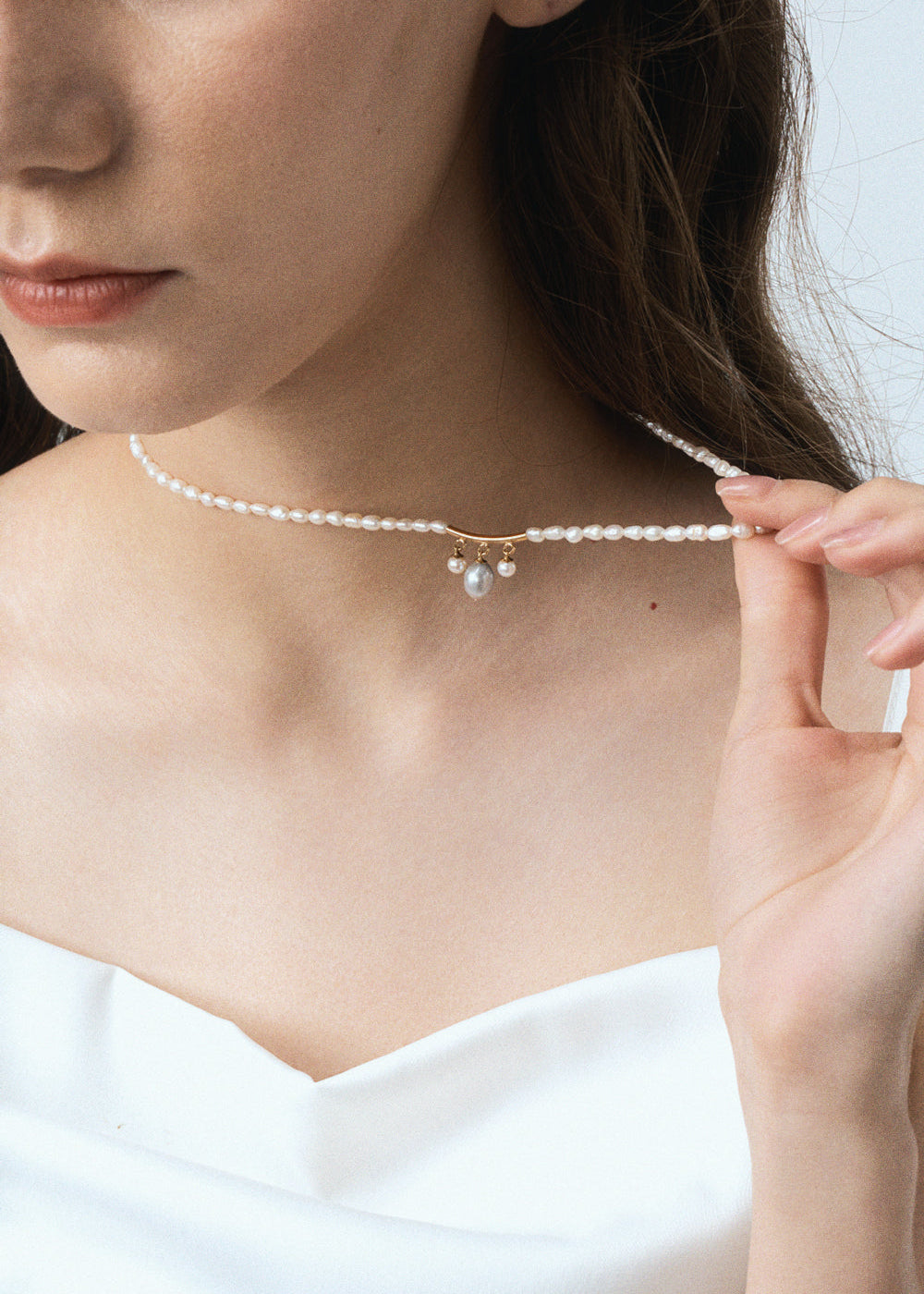 Natural Petite Pearl and Mini Balance Beam Necklace
