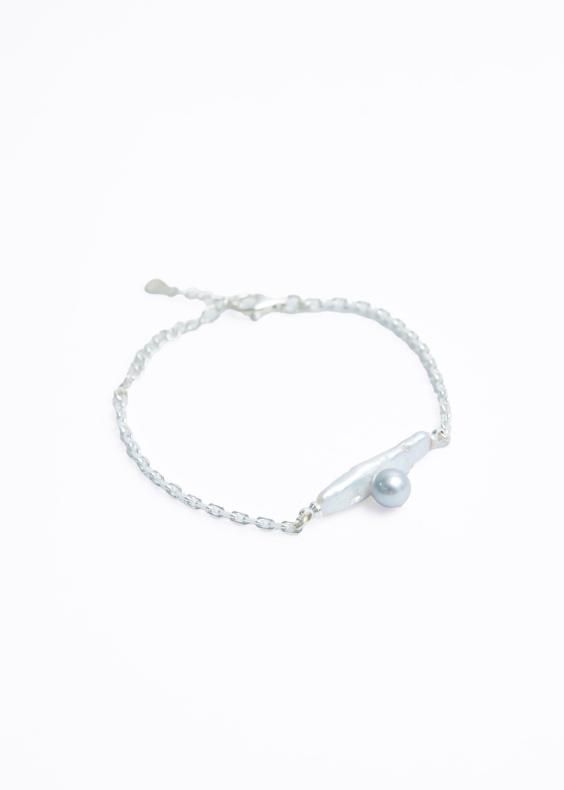 Akoya Silver Bar Geometirc Bracelet